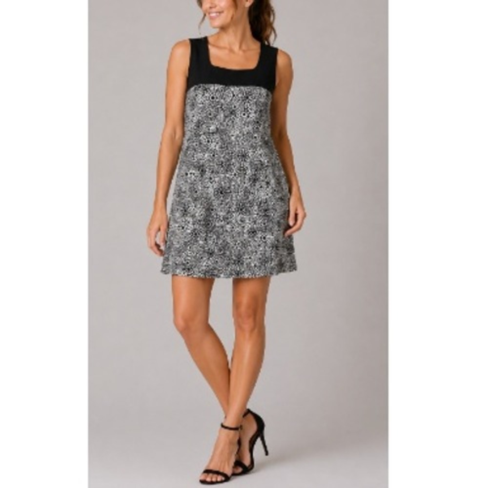 Skunkfunk Women's Black Scoop Neckline Floral Print Sleeveless Dress 3